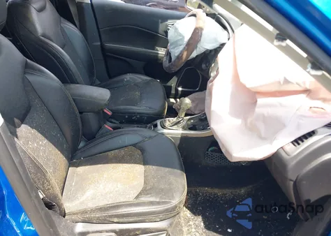 2019 Jeep Compass Latitude 4X4 z USA, uszkodzony, nr VIN 3C4NJDBB4KT600681